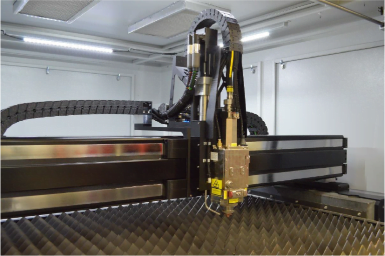 IPG LaserCube Machines Spark & Co